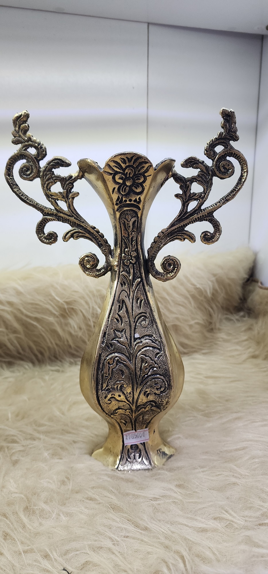 مجسمه گلدان بزرگ برنج